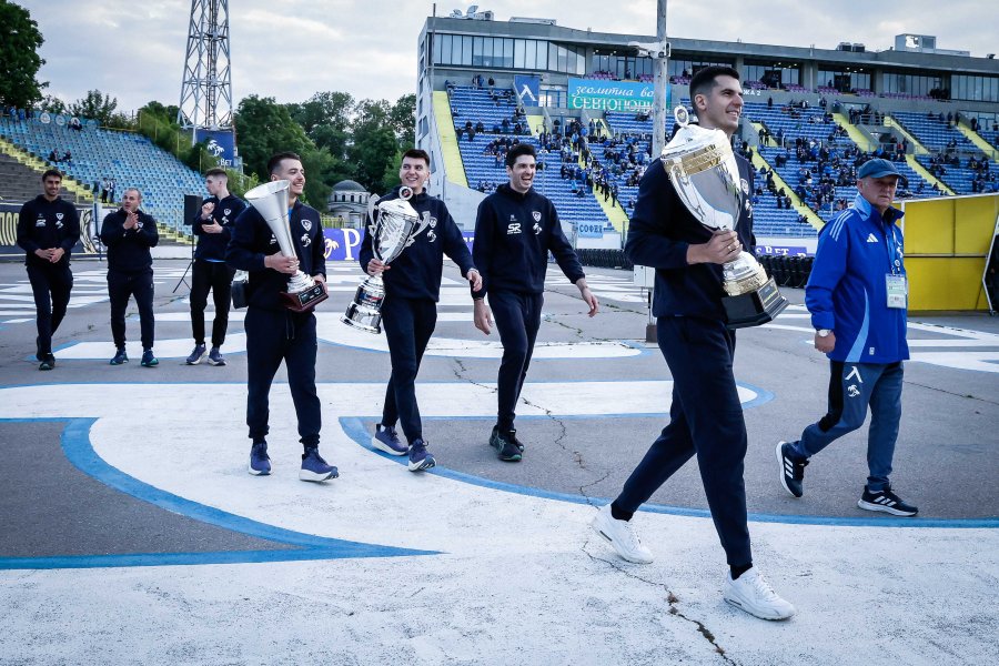 Левски Черно море1