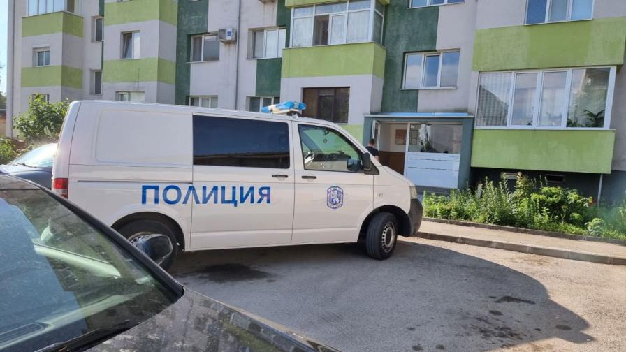 Задържаха трима за разпространение на неонацистка, расистка и ксенофобска идеология