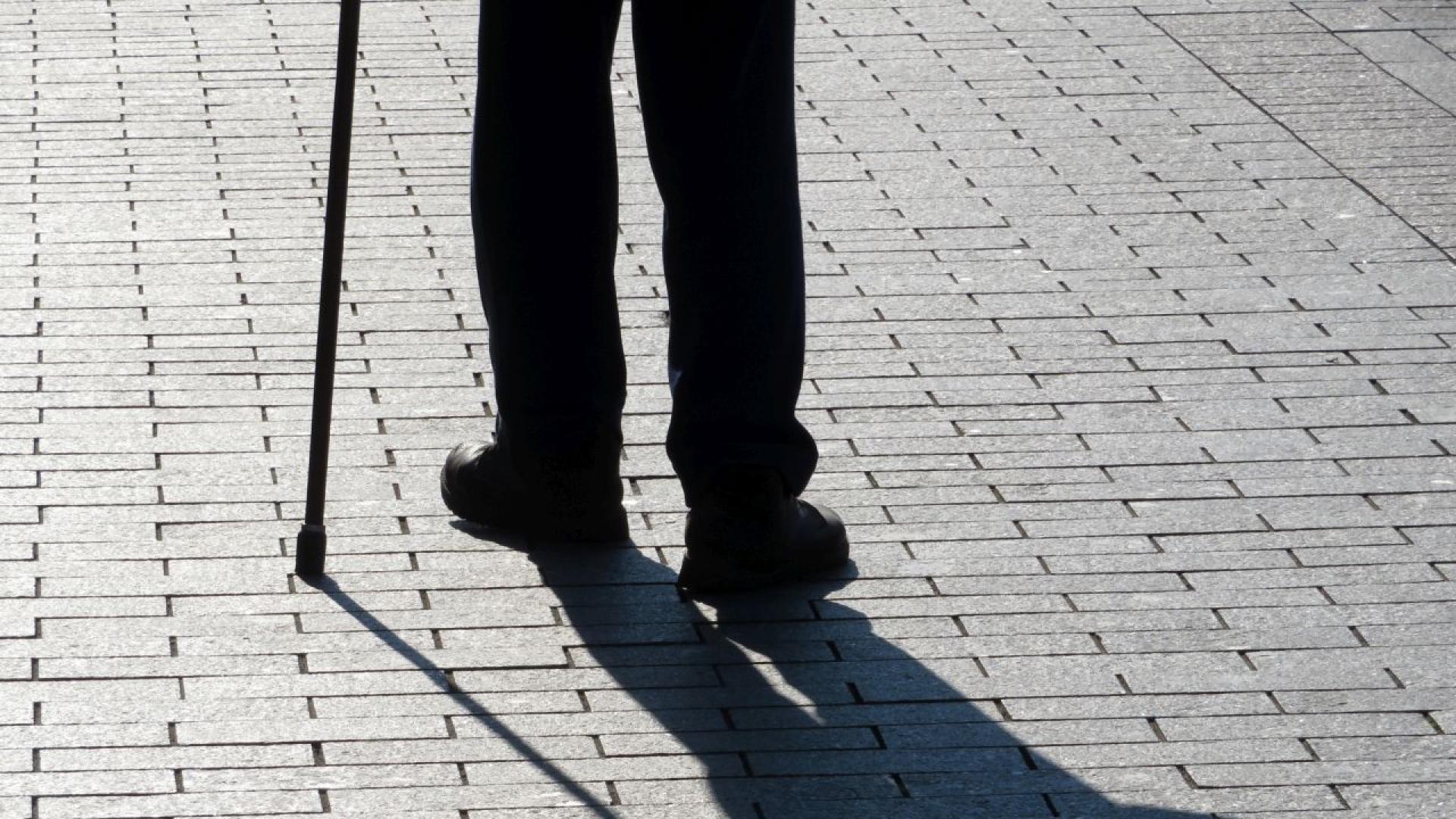 Жена е с опасност за живота след като е била