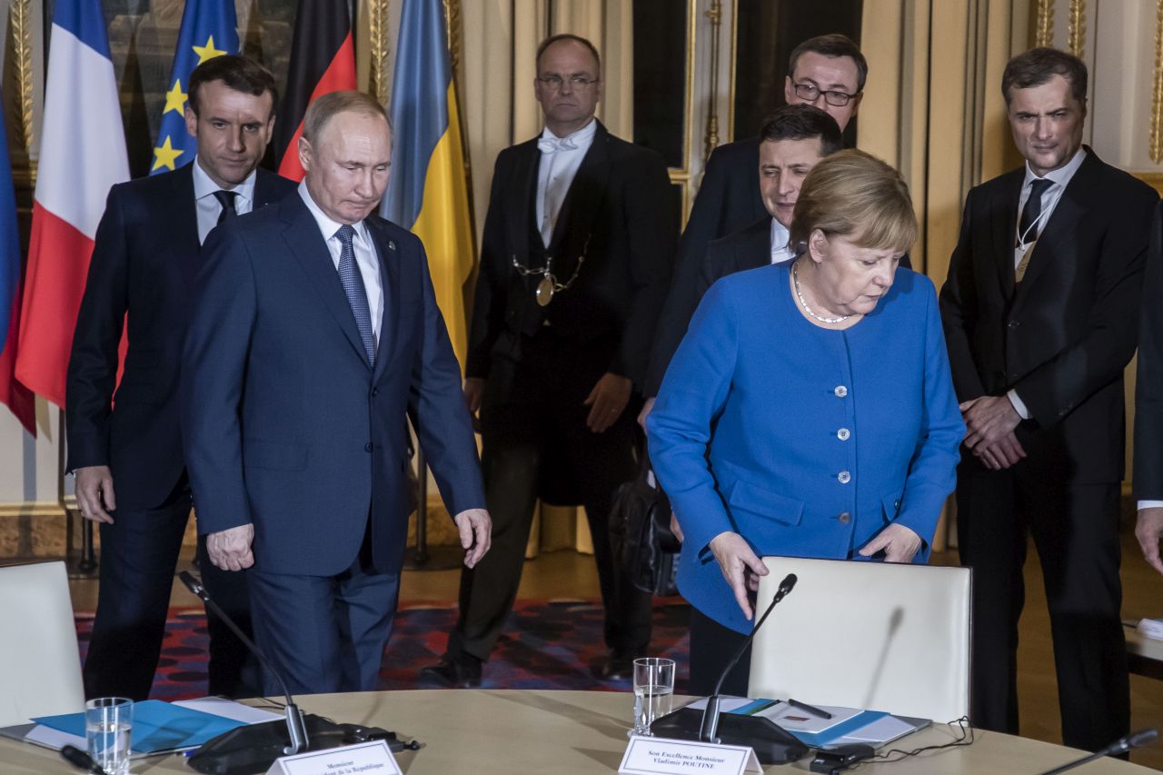 <p>Последният път, когато двамата лидери се срещнаха, беше на 9 декември 2019 г. в Елисейския дворец в Париж</p>