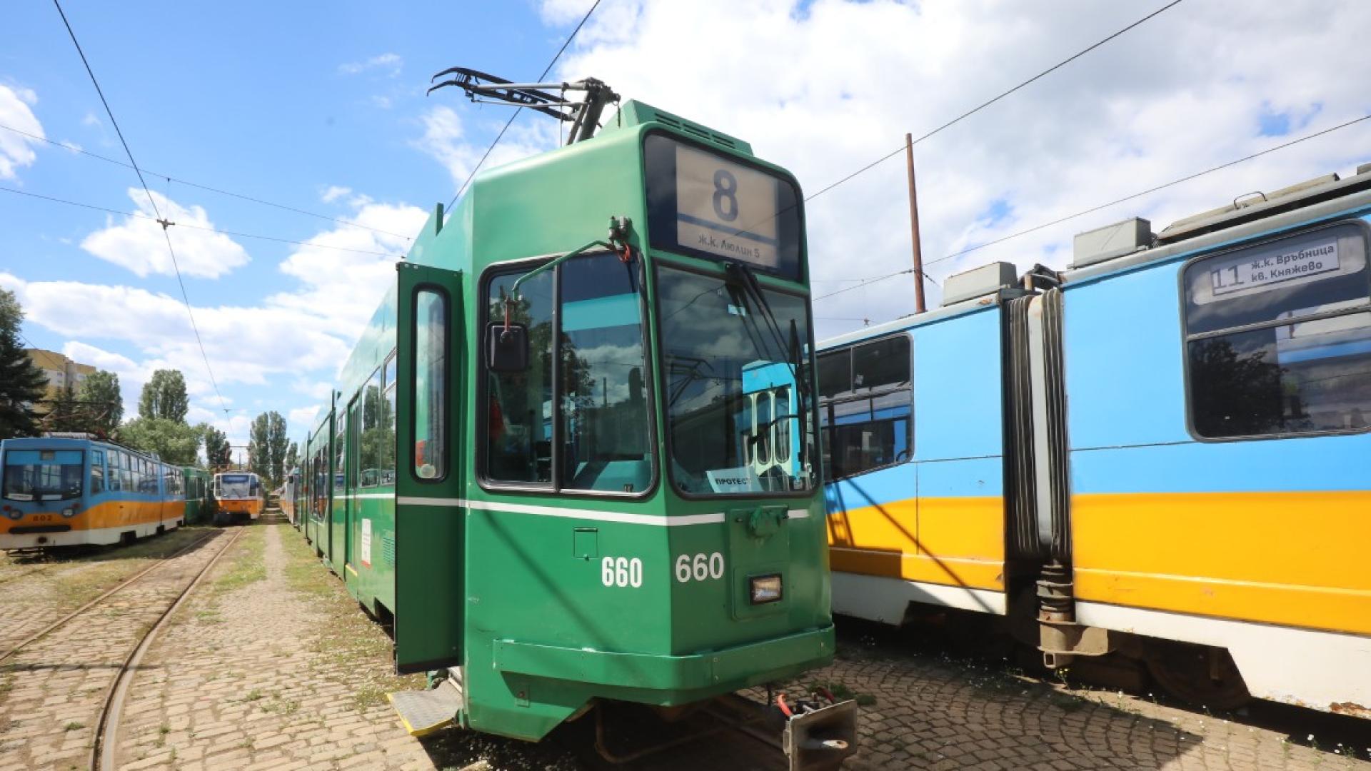 Увеличават заплатите в градския транспорт със задна дата от 1
