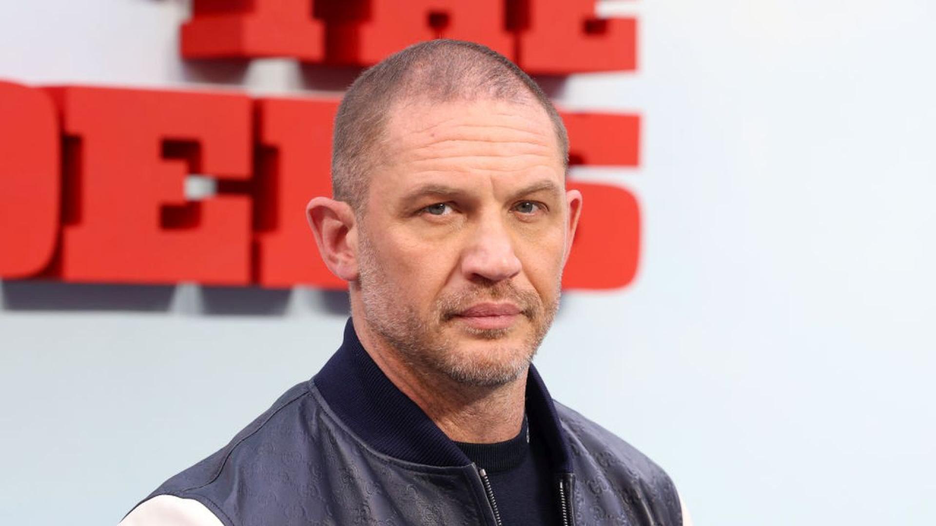 Наситената с екшън кариера на Том Харди започва да си