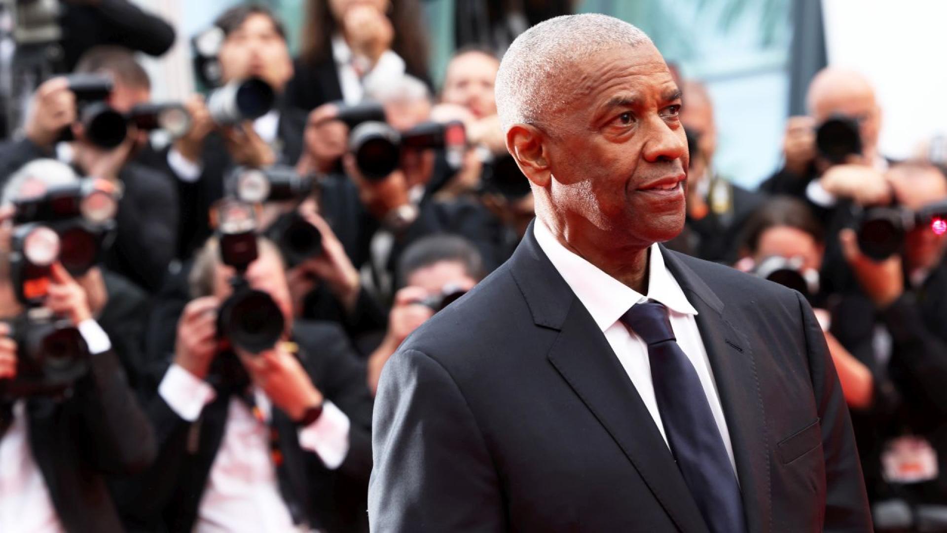 Дензъл Уошингтън се нахвърли върху прекалено ревностен фотограф докато присъстваше