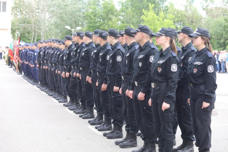 100 години полиция
