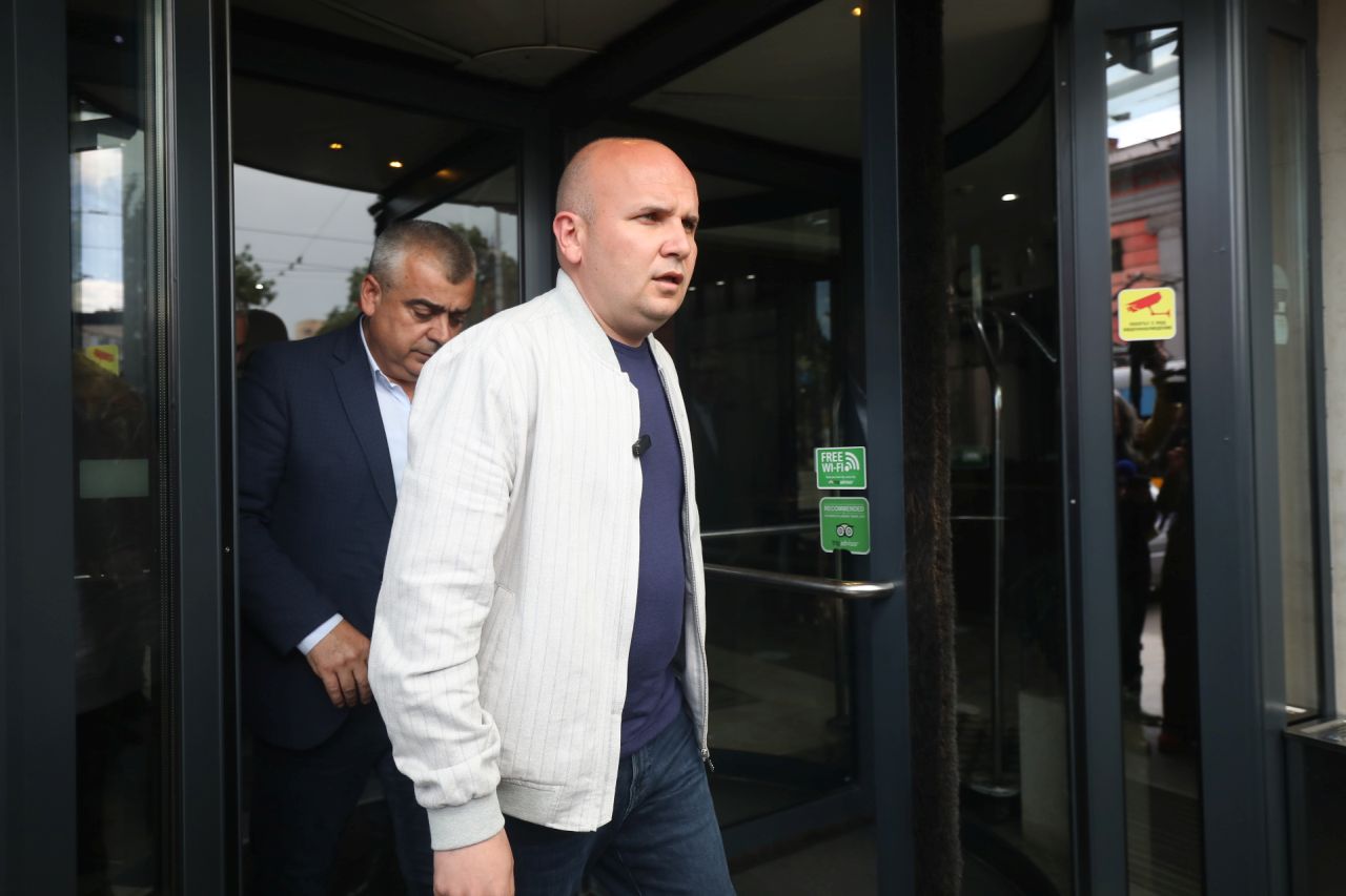 <p>ДПС-ДПС със заседание след напускането на Джевдет Чакъров</p>