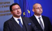Митов: Практиката за купуване на икони като средство за намаляване на пътния травматизъм е въведена от кабинета 
