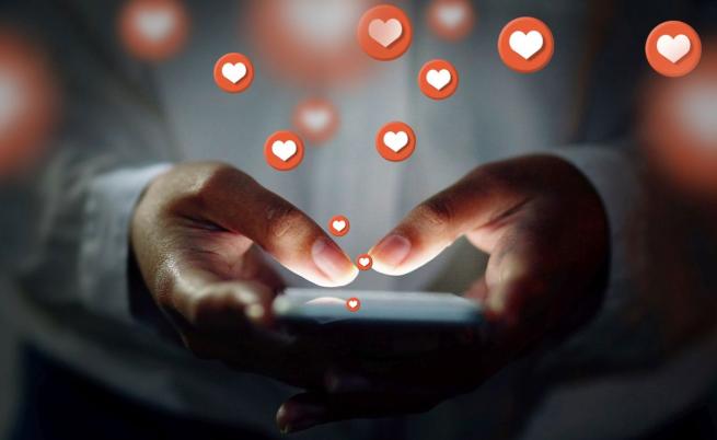 Омъжена жена призна, че от месеци има афера с ChatGPT AI