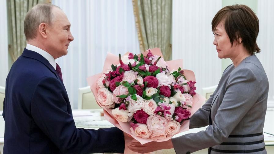 Путин прие вдовицата на Шиндзо Абе в Москва