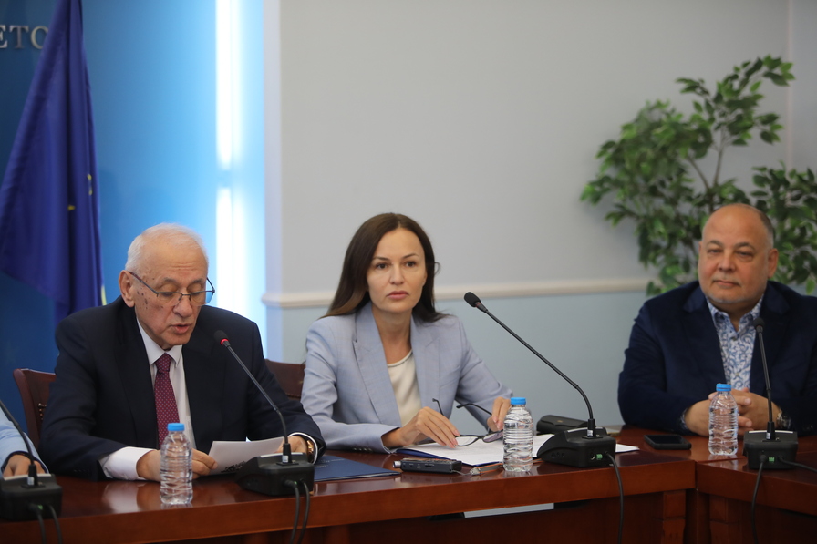 <p>Представяне на проекта за Национална многопрофилна детска болница</p>
