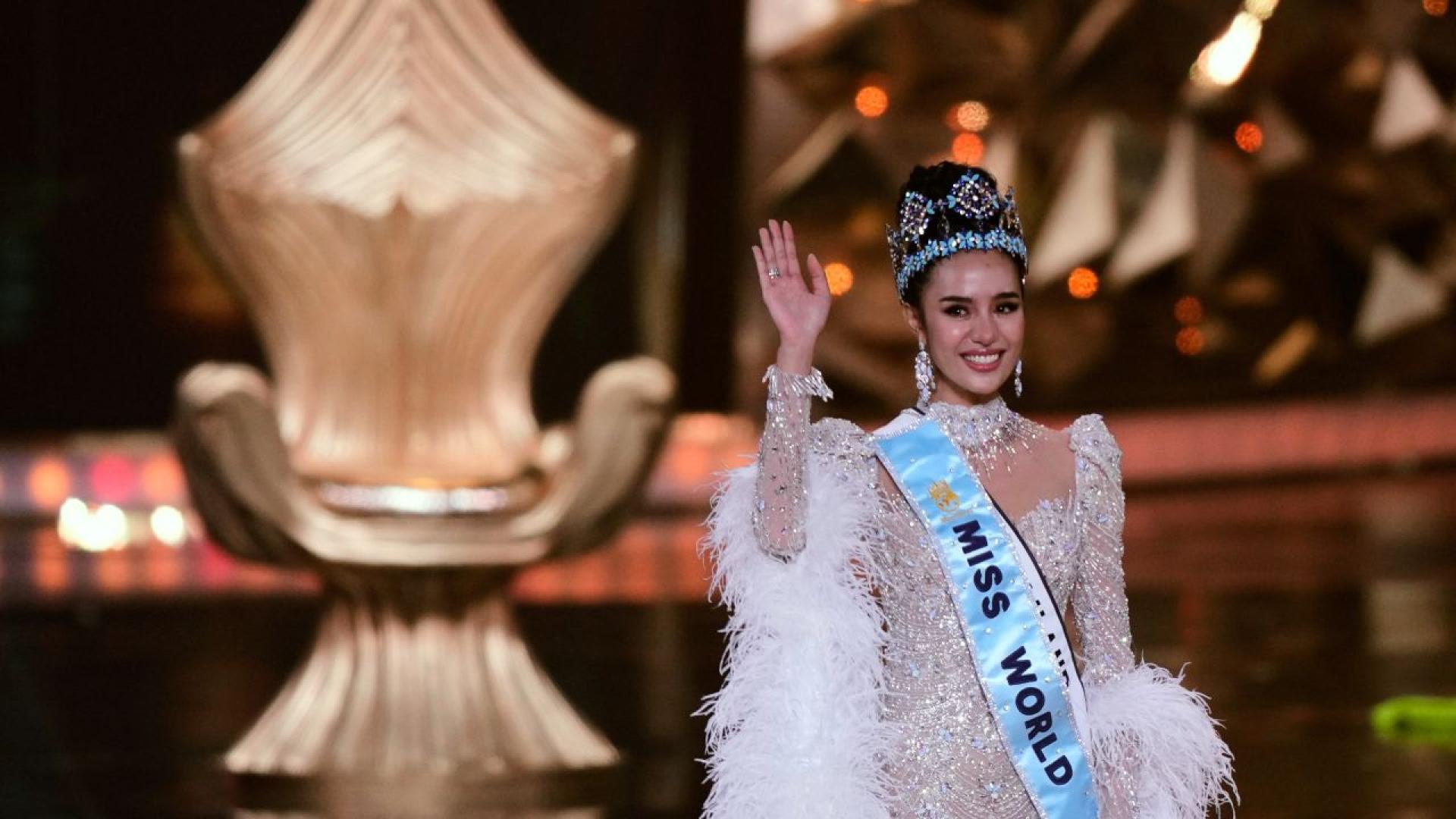 Опал Сучата Чуангсри от Тайланд беше коронясана за Мис Свят