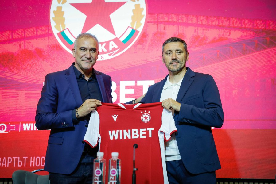 ЦСКА представи Душан Керкез1
