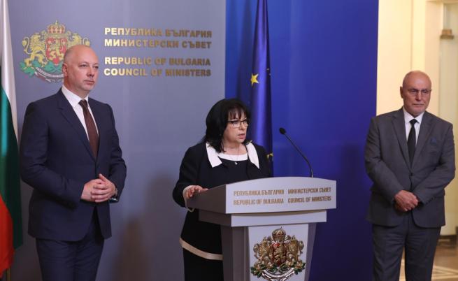 Желязков, Петкова и Радев: България успешно ще въведе еврото