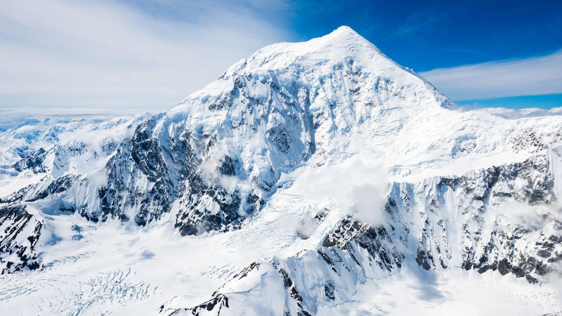 Тялото на алпинист изкачващ връх Маккинли в Аляска известен още