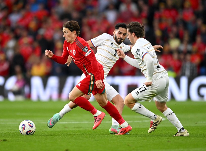 Уелс Лихтенщайн1