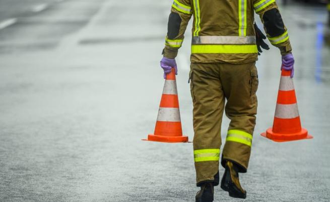 ВиК авария блокира движението по пътя Роман - Мездра