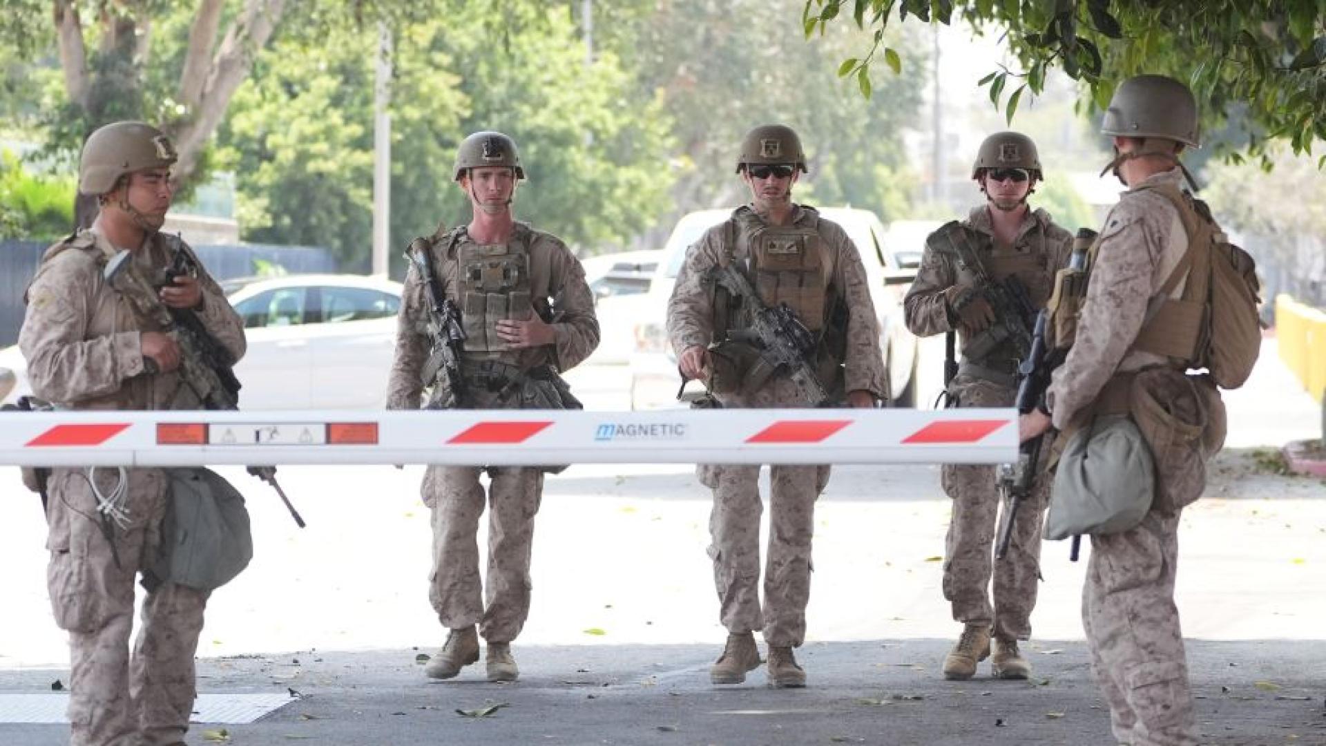 Морските пехотинци разположени в Лос Анджелис извършиха арест на цивилен