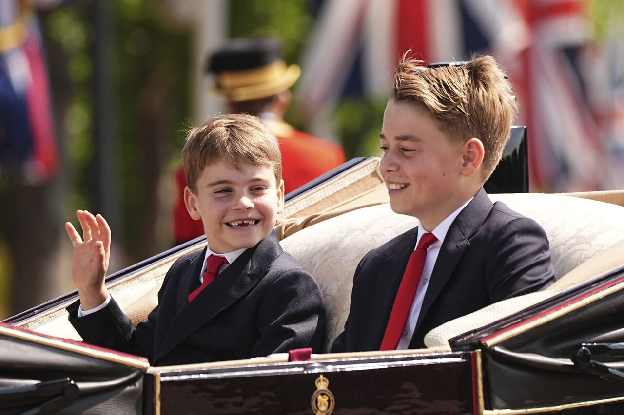 <p>Официален парад за рождения ден на крал Чарлз Трети се състоя в Лондон днес.</p>