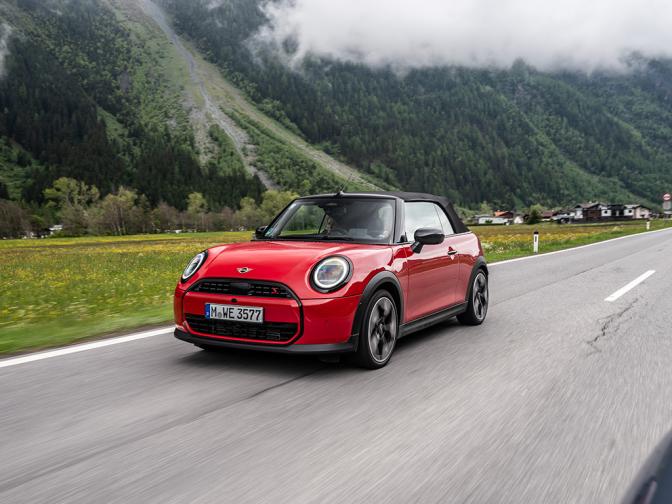 MINI Cooper S Cabrio галерия