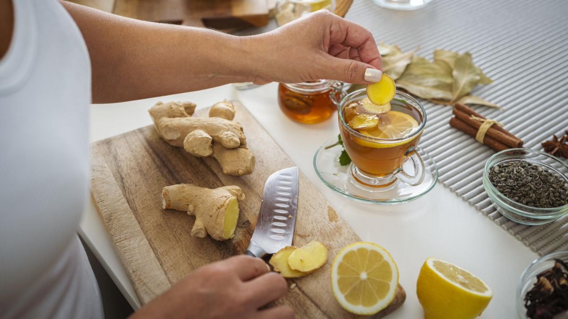 Джинджифил имел куркума корени от женшен – за тези растения