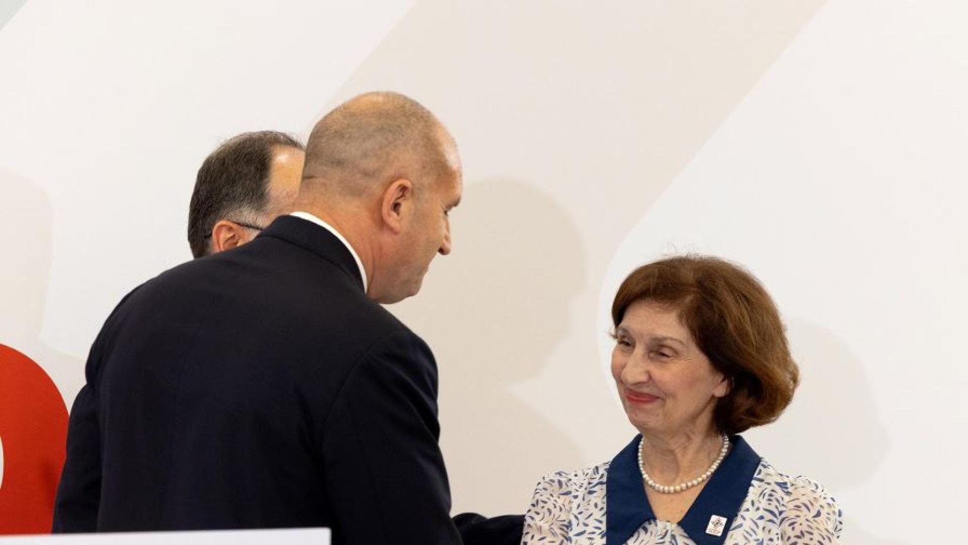 Президентът на Северна Македония Гордана Силяновска-Давкова отправи ...