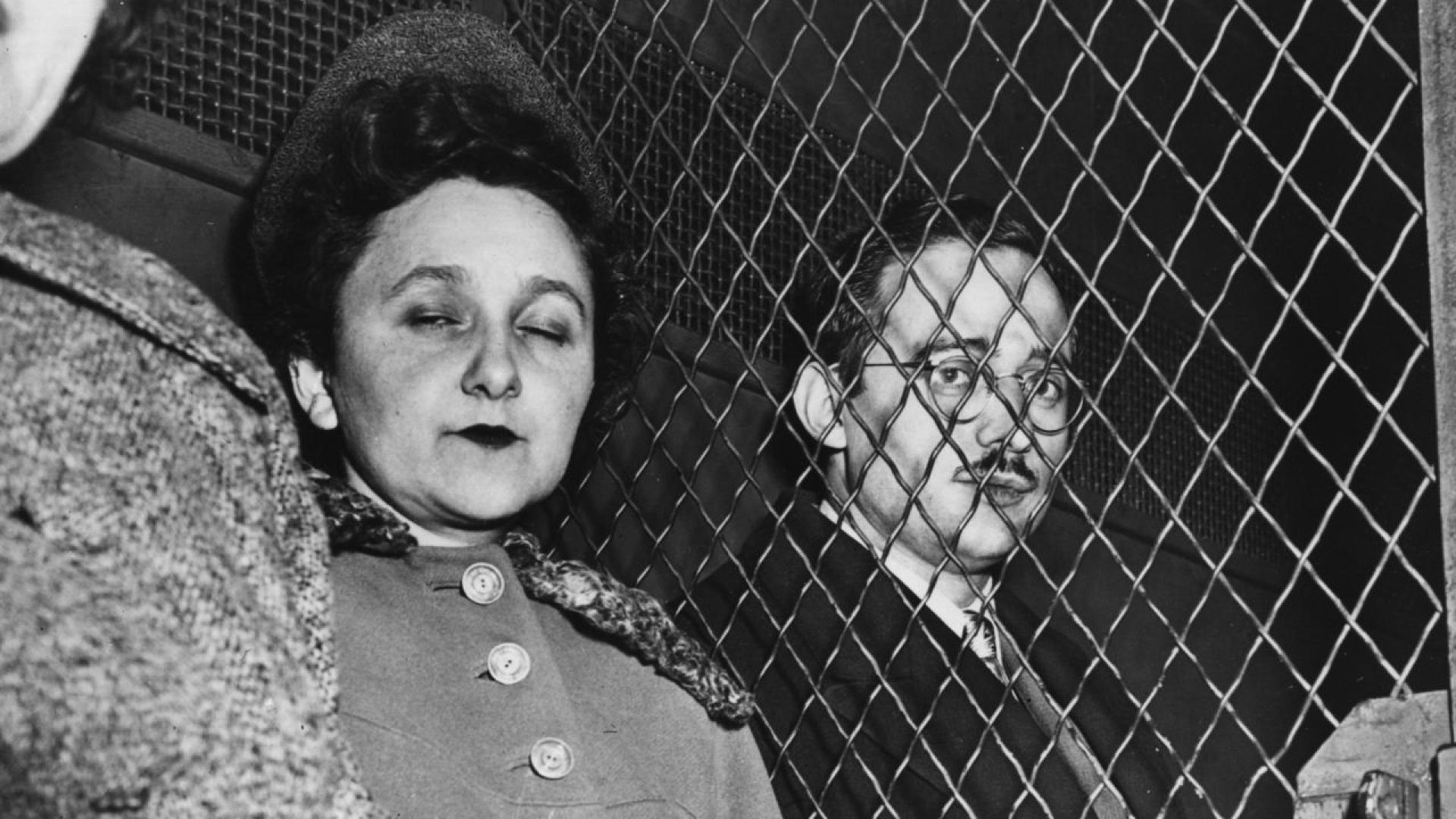 На 19 юни 1862 г Конгресът на САЩ официално забранява