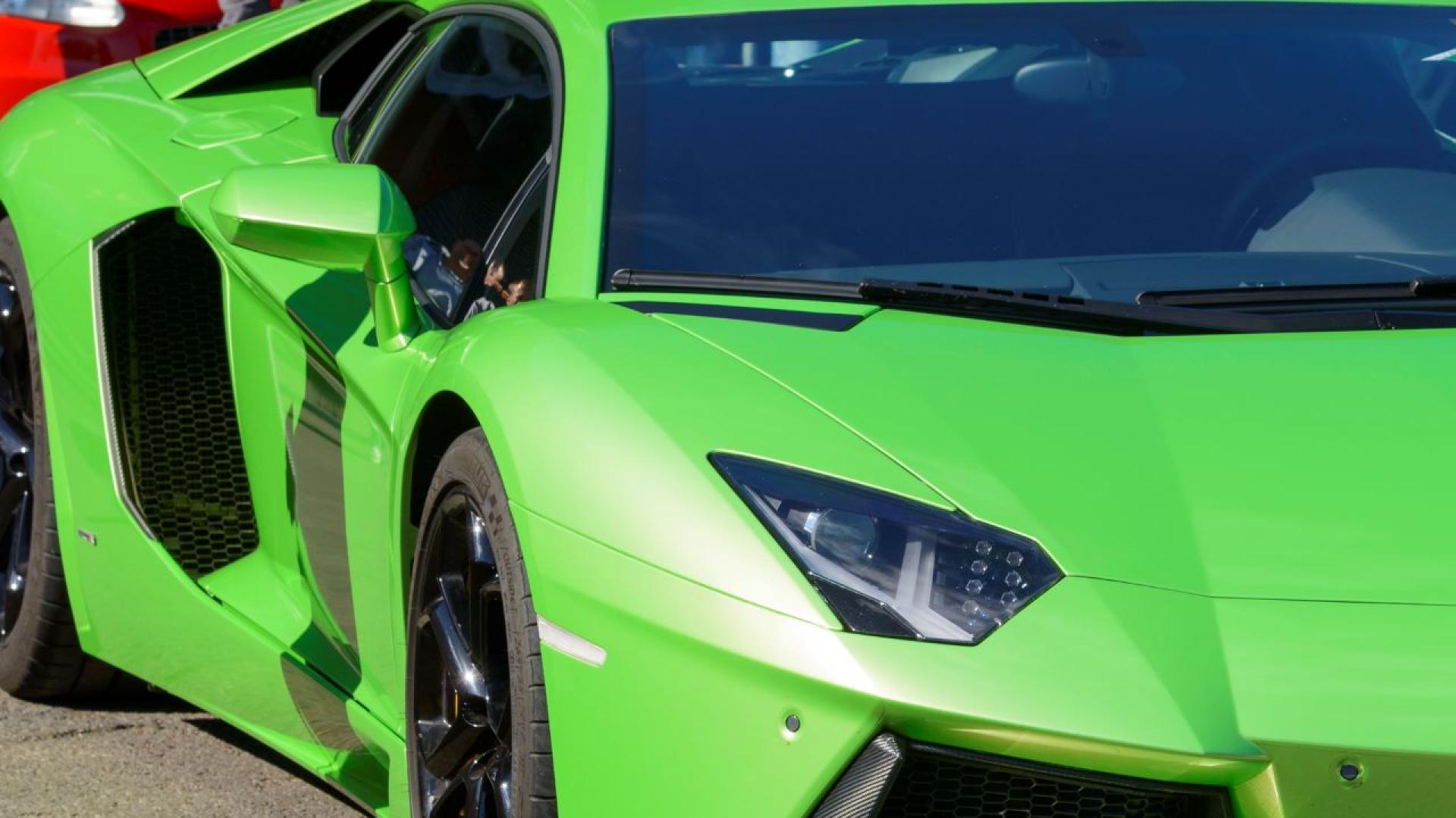 Синът на журналиста Миглена Ангелова е бил зад волана на