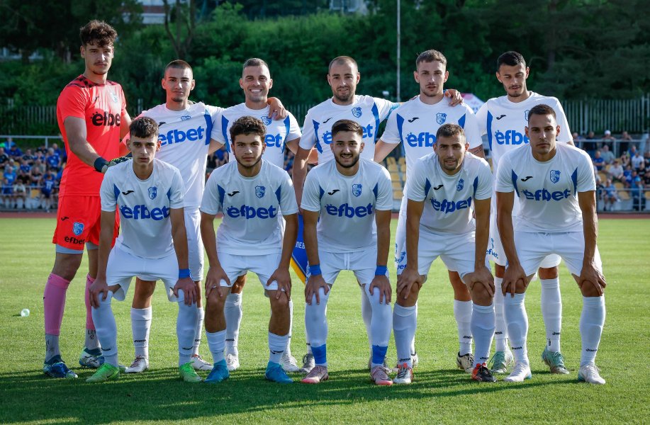 Левски Спартак Плевен1