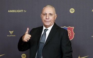 Христо Стоичков сред куп футболни легенди в Тръмп Тауър