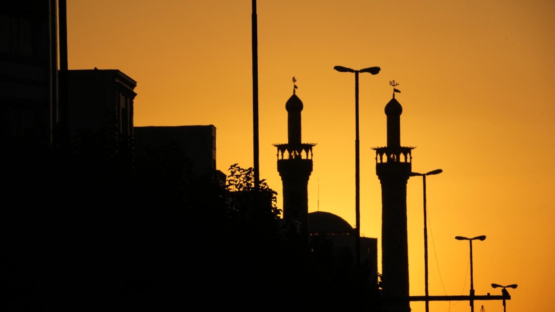 Иран неочаквано отмени днес облекченията за прелитането на самолети на