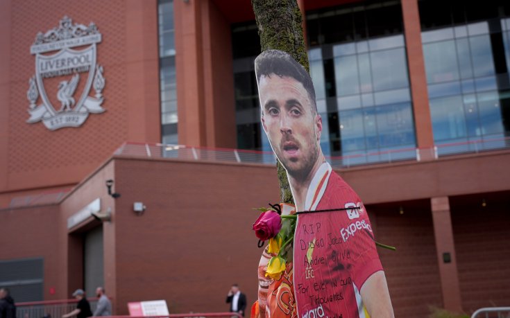 Ливърпул отложи старта на подготовката си