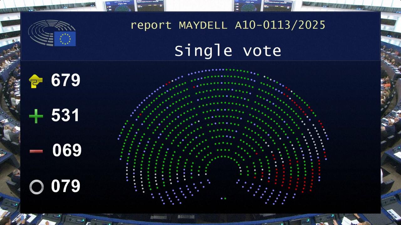 <p>Европарламентът каза &quot;да&quot;! Решаващ вот за България в еврозоната.</p>