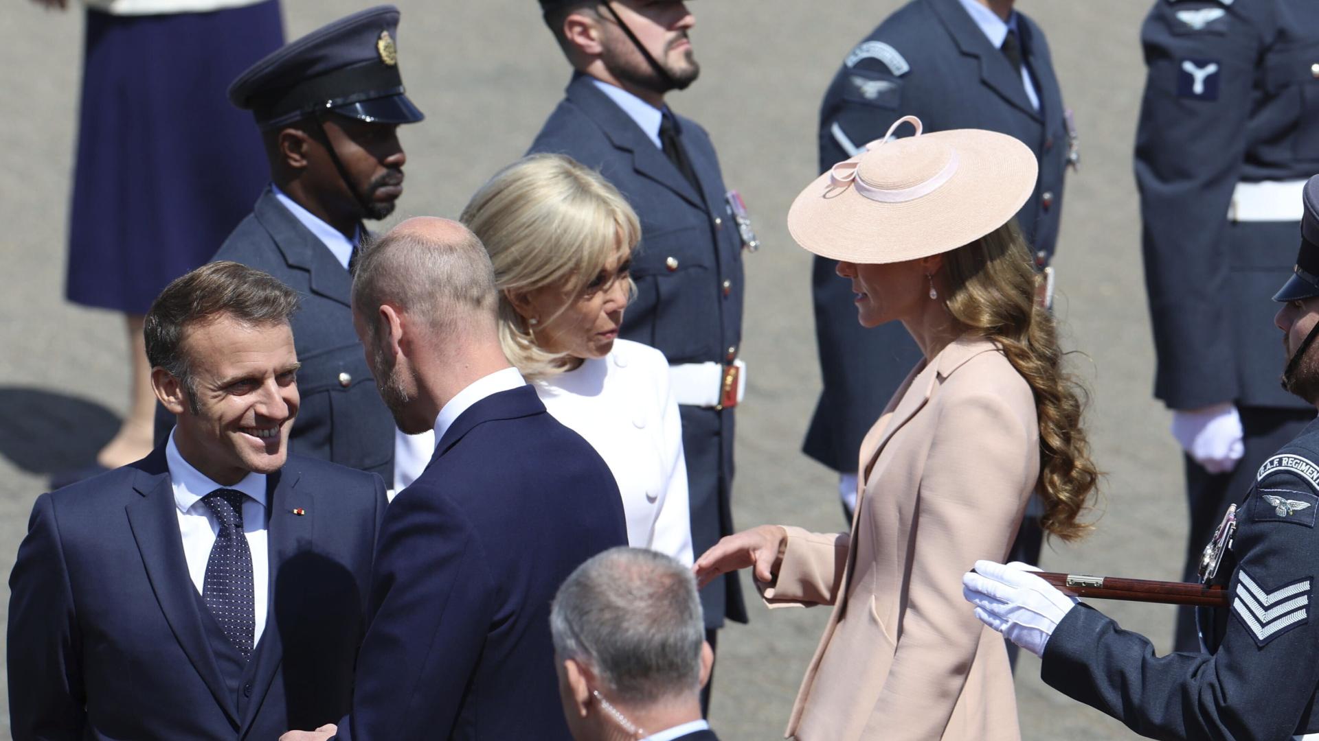 Сладкото взаимодействие между първата дама на Франция Брижит Макрон и