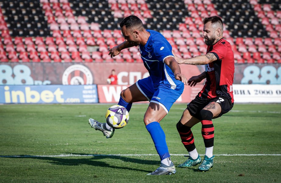 Локомотив София Апоел Петах Тиква1