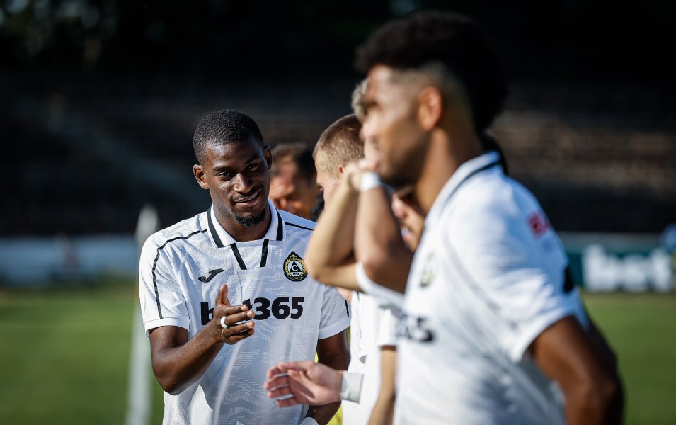 Славия Марек Дупница1