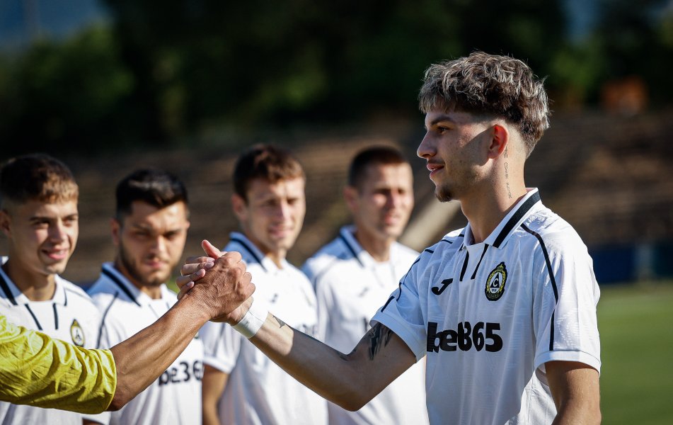 Славия Марек Дупница1