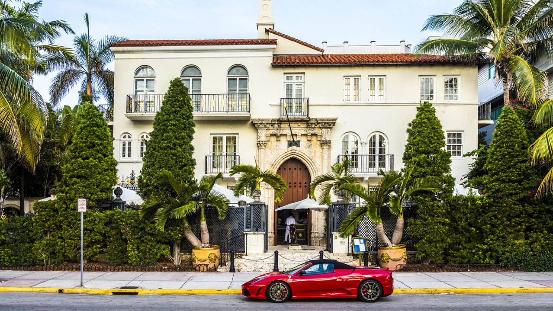 На сутринта на 15 юли 1997 г в Маями Бийч