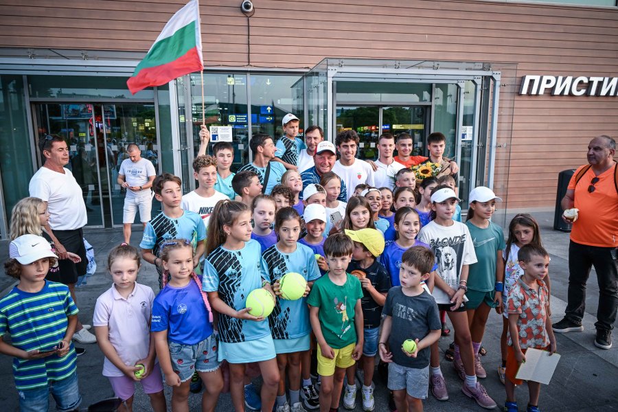 Иван Иванов1