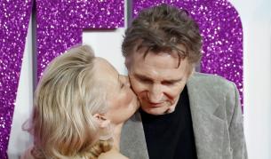 Памела Андерсън и Лиъм Нийсън на премиерата на "Голо оръжие" в Лондон