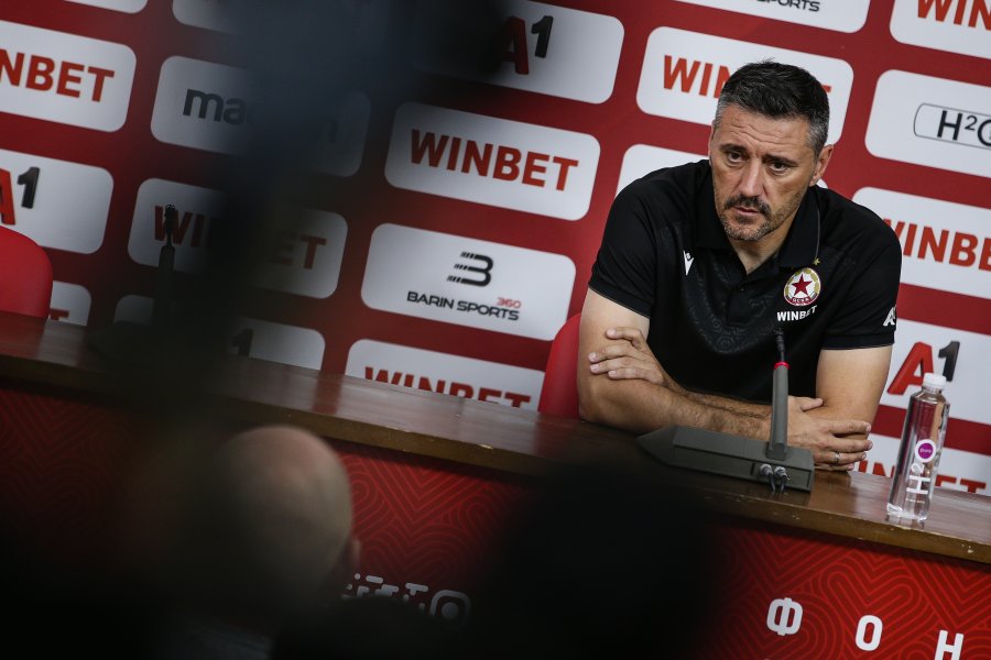 Пресконференция на Душан Керкез1