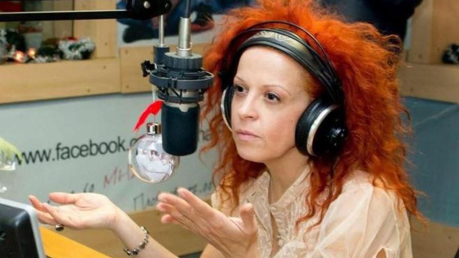 "Нормалното с щипка лудост" - Милена от "Тройка на разсъмване" стартира рубриката "Малките неща" във Vesti.bg