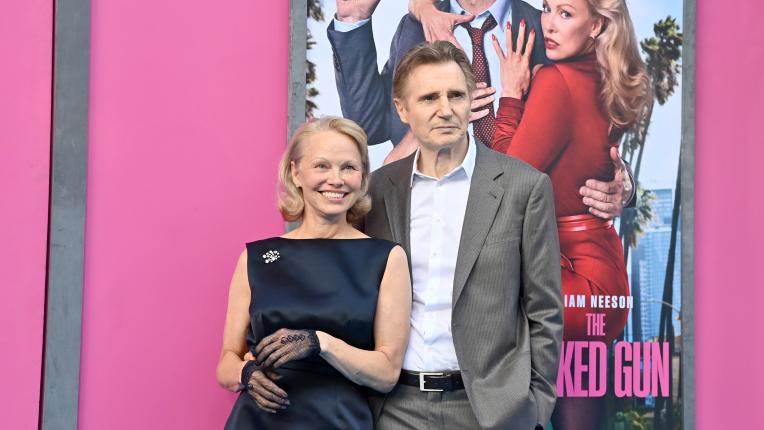 Памела Андерсън Лиъм Нийсън