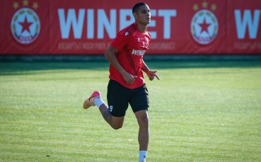 Ето как посрещнаха Годой в ЦСКА (видео)