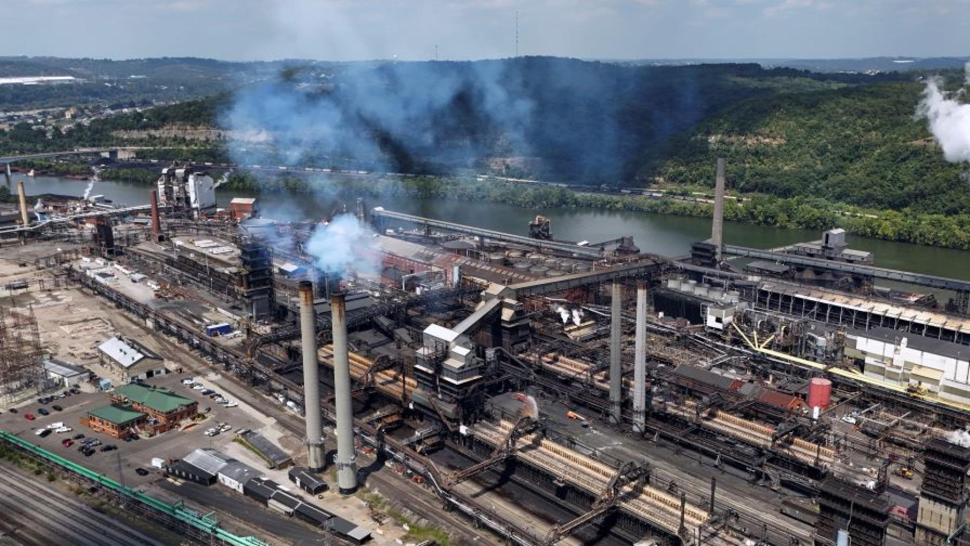 Втори човек е загинал при експлозията в металургичен завод в