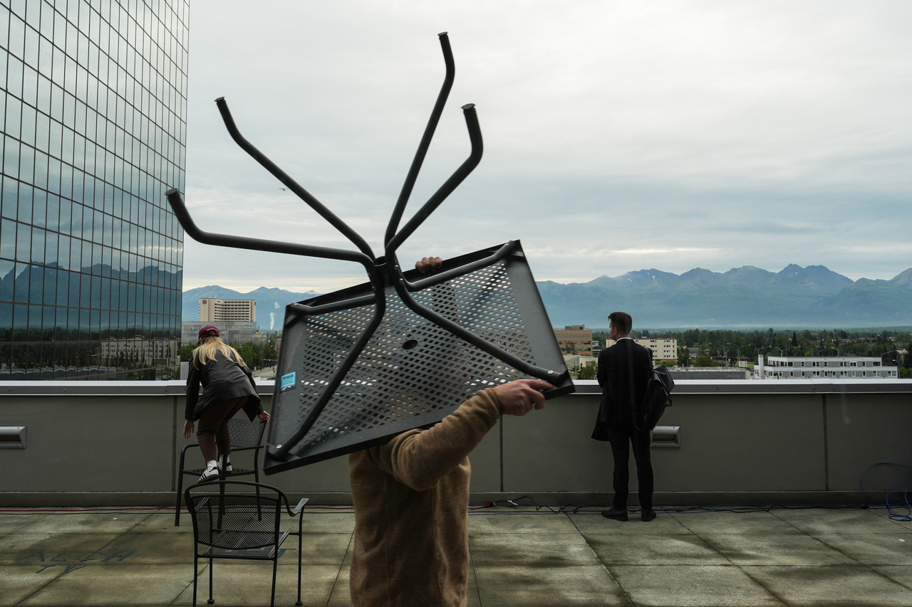 <p>Говорителката на Белия дом Карълайн Левит обяви официално в понеделник, че днешната среща между президентите на САЩ - Доналд Тръмп, и на Русия &ndash; Владимир Путин, ще се състои в град Анкъридж, в американския щат Аляска, предадоха световните агенции.</p>