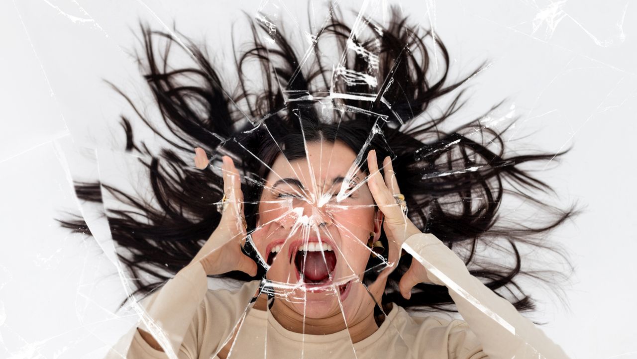 <p><strong>Промяна на основни навици </strong>Рязката промяна на апетита, проблеми със съня (безсъние, дневна сънливост), намален интерес към секса &mdash; всичко това са &bdquo;червени флагове&ldquo;, които показват силна емоционална нестабилност.</p>