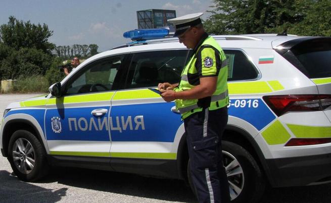 Катастрофа затруднява движението на АМ „Хемус“ в посока Варна