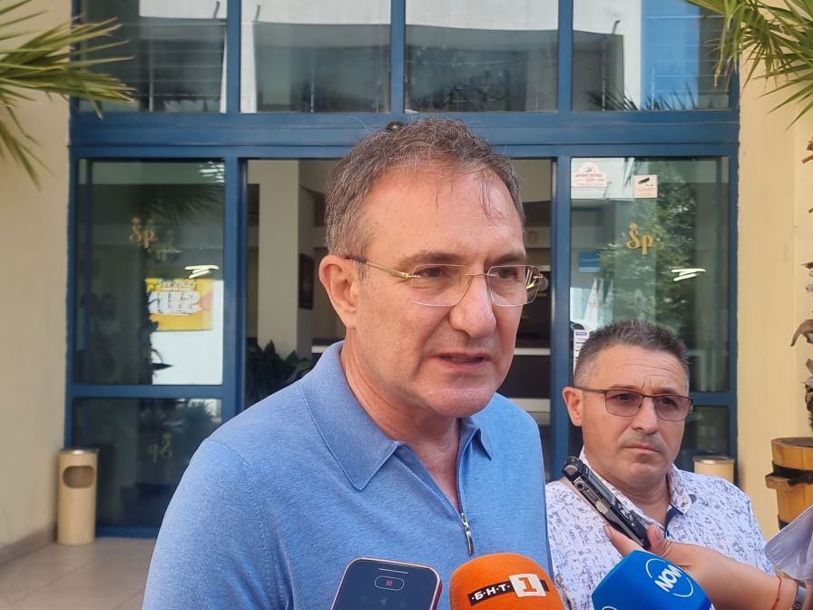 Гуцанов на проверка срещу сивата икономика: Редица нарушения от началото на летния туристически сезон