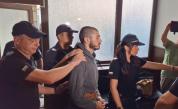 Убийството в Първомай: Обвиненият студент се изправи пред съда (СНИМКИ)
