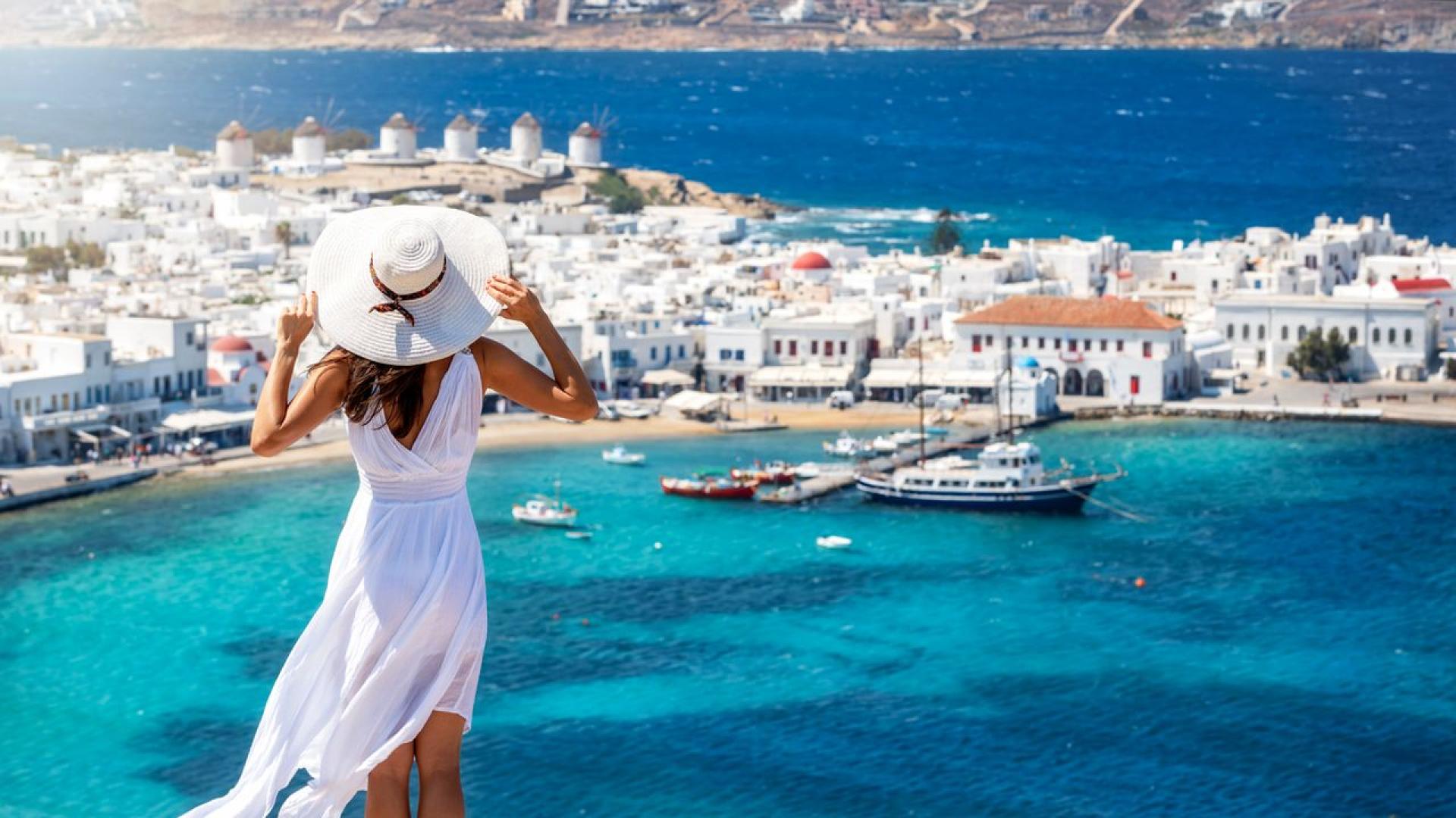 Рекордни приходи от туризъм е постигнала Гърция през първата половина