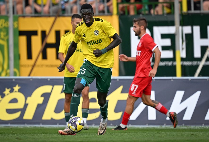 Добруджа Ботев Враца1